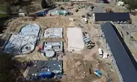 Zobacz jak postępują prace przy budowie basenów