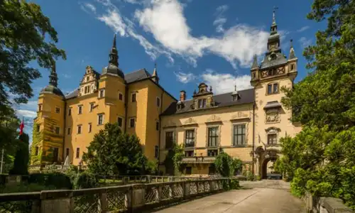 1 maja Zamek Kliczków odwiedzi Wawel Truck