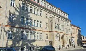 Renowacja elewacji zabytkowych budynków Zespołu Szkół Ogólnokształcących i Zawodowych w Bolesławcu