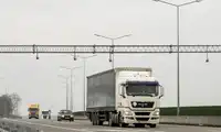 Pijany kierowca ciężarówki na autostradzie