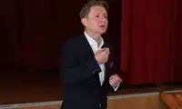 Trzygodzinne spotkanie z kandydatem na prezydenta w Tomaszowie! "Oni nie chcą, aby było więcej Bartoszewiczów!" [ZDJĘCIA]