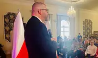 Grzegorz Braun znowu szokuje: zdemolował wystawę w Sejmie – w Bolesławcu poparło go 5,23% wyborców