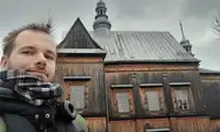 Parafrazować cudze teksty potrafi każdy, napisać własny - już chyba nie