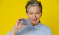 Rozdadzą karty zasilone kwotą 5000 złotych. Wiemy, kto może je dostać!