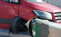 Kolizja na A4 - kierowca Mercedesa wykonał niebezpieczny manewr 