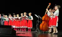 Wspomnienia, które śpiewają – magia Kresów na scenie kina Forum