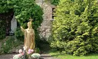 Mieszkaniec Nowogrodźca ufundował nowy pomnik papieża i dziękuje lekarzom