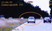 Ponad 200 km/h z matką na pokładzie! Policja łapie bezmyślnych szaleńców z autostrady A4