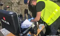 Złodzieje myśleli, że nikt nie zauważy. Trafili na policjanta po służbie!