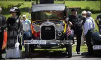 U Pijarów zobaczycie przepiękne retro samochody! Możecie też pomóc potrzebującym dzieciom! 