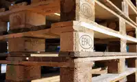 Palety drewniane – nowe i używane dla Twojej firmy