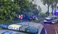 Pijany 20-latek doprowadził do czołowego zderzenia. Trzyosobowa rodzina trafiła do szpitala