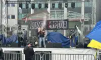 Pomimo ulewy Bolesławiec świętuje rocznicę Konstytucji 3 Maja. Zespół Luxtorpeda zaprasza na koncert na Placu Piłsudskiego [WIDEO]