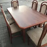 Sprzedam stół rozkładany z krzesłami
