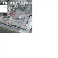 plac utwardzony  w  Bolesławcu przy ul. Wróblewskiego obok Ampera .