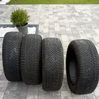 Opony Nokian 205/60R16 (10 tys.km)