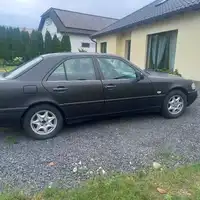 Sprzedam mercedesa C klasa 1, 8 benzyna Rok.1995