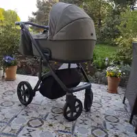 Wózek dziecięcy dwa w jednym 