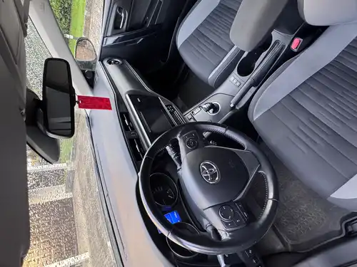Toyota Auris II 1.8 hybrid 2017