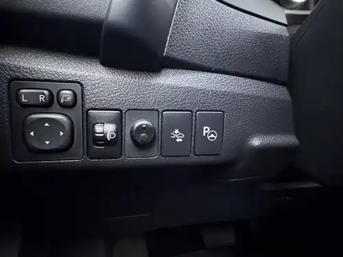 Toyota Auris II 1.8 hybrid 2017