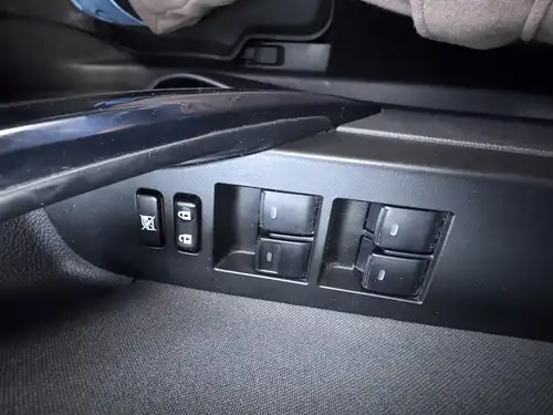 Toyota Auris II 1.8 hybrid 2017
