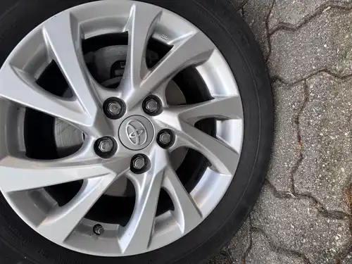 Toyota Auris II 1.8 hybrid 2017