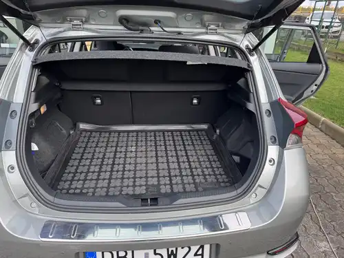 Toyota Auris II 1.8 hybrid 2017