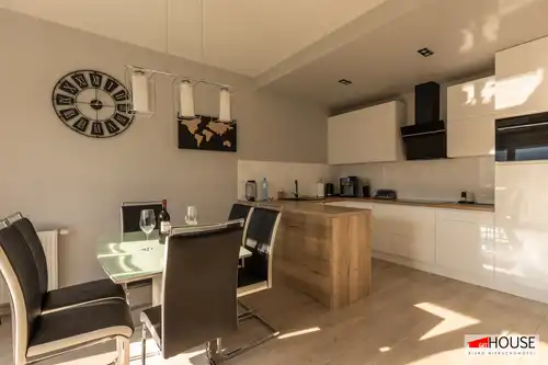 Apartament z panoramą gór+3 balkony+miejsce postojowe w garażu-Świeradów Zdrój