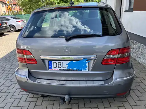 Sprzedam Mercedesa B180 115 kW 2009 r. po liftingu, klimatronik