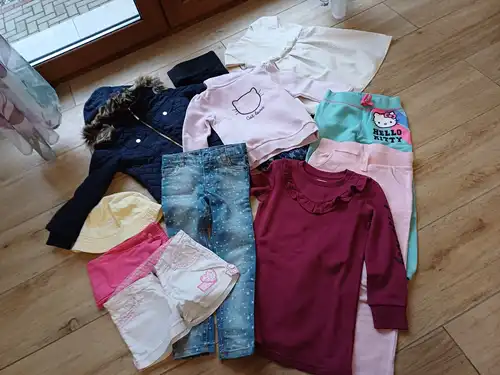Zestaw ubranek dla dziewczynki rozmiar 104