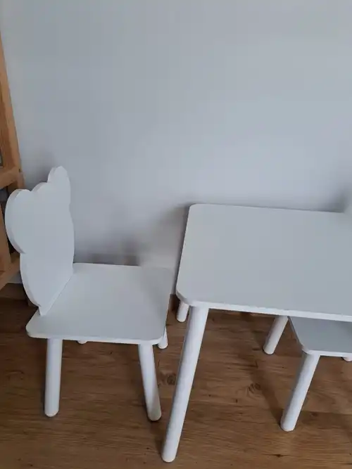 Stolik + 2 krzesełka