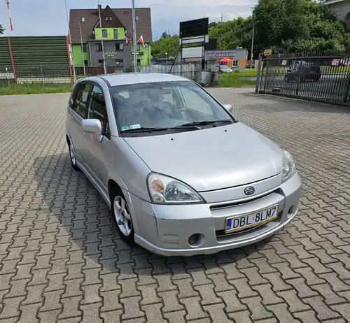 Samochód osobowy 2004 Suzuki Liana 