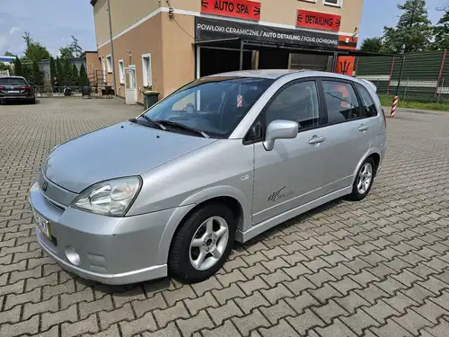 Samochód osobowy 2004 Suzuki Liana 