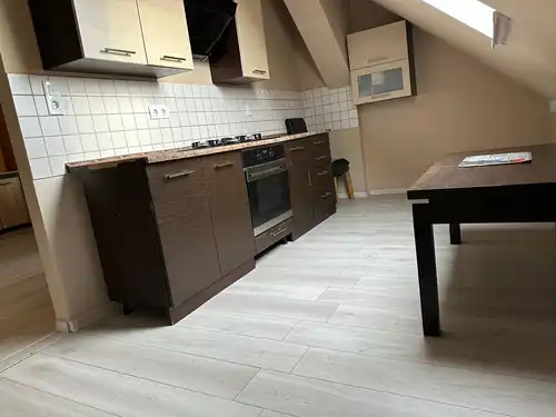 Wynajmę miesz 2 pokoj w Nowych Jaroszowicach 
