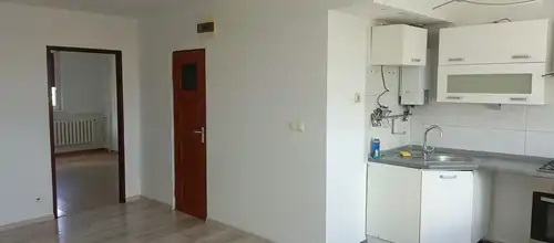 trzypokojowe mieszkanie w  Bolesławcu w bloku przy ul. Zygmunta Augusta 