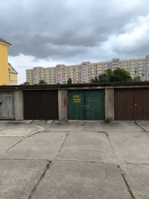 Wynajmę Garaż  w  CENTRUM  ul. Bankowa + KAUCJA