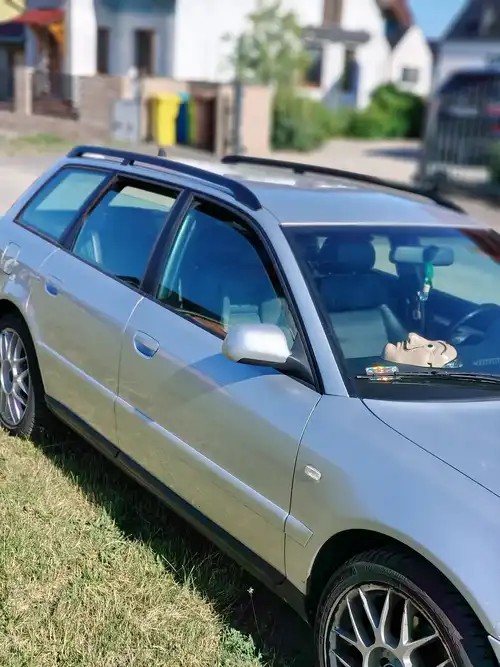 AUDI A4 AVANT 2001R 1.9 TDI 115KM