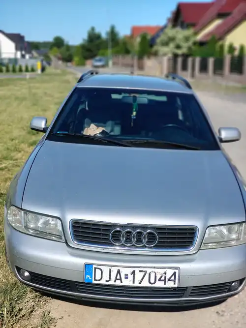 AUDI A4 AVANT 2001R 1.9 TDI 115KM