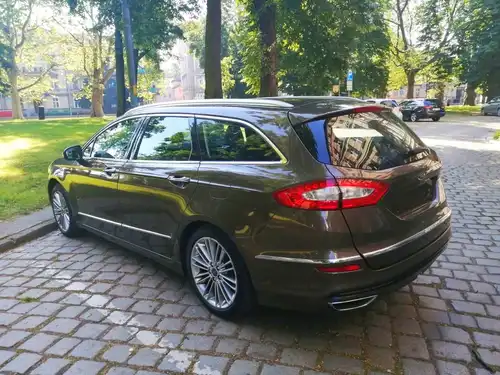 Ford Mondeo VIGNALE, rok 2017, 180 KM, 2,0 TDCI, przebieg 212 tys.