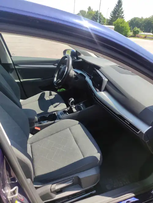 Sprzedam volkswagen golf 8  1.5i Tsi Evo 131km 