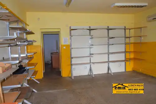 Lokal z możliwością przekształcenia na dom, działka 2880m2 