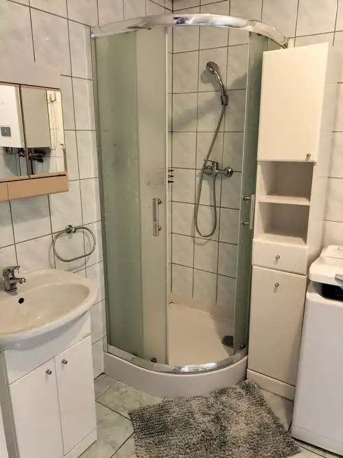 Wynajmę kawalerkę 38m z garażem w Bolesławcu